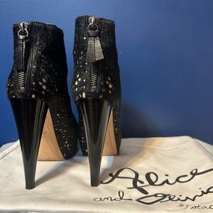 Alice + Olivia Black/Nude Paige Calf-Hair Heeled Boots